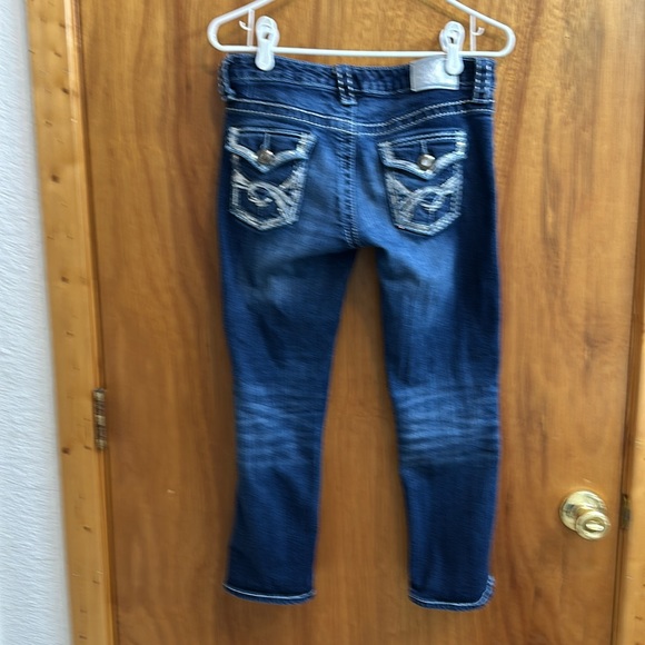 Maurice Women's Denim Capris - Picture 6 of 8